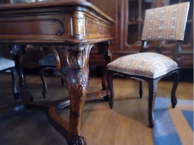 Set Rococo masa+4 scaune sculptata