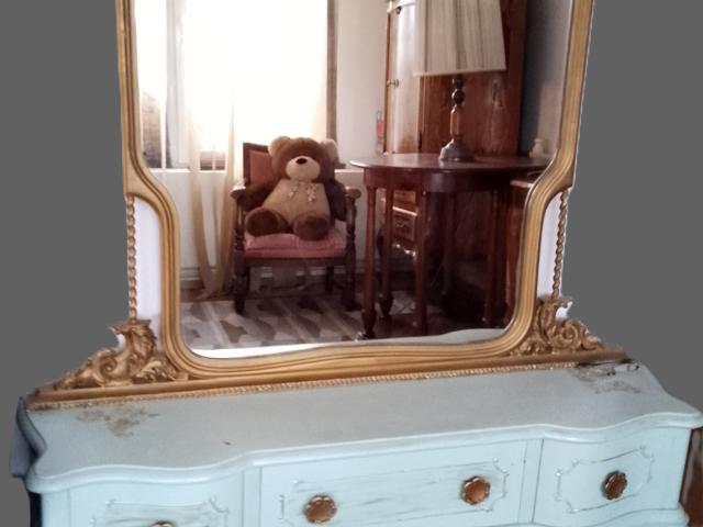 Comoda cu oglinda vintage mobila de epoca