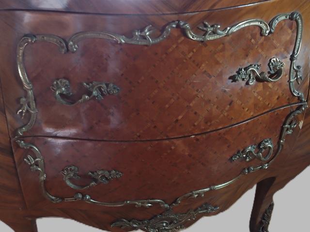 Comoda bombata Empire vintage mobilier de colectie epoca