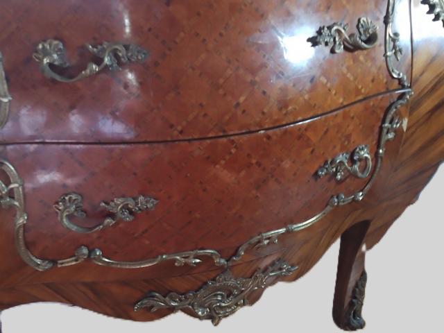 Comoda bombata Empire vintage mobilier de colectie epoca