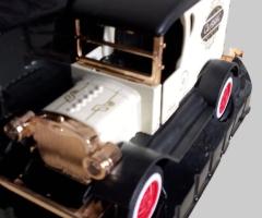 Jucarie epoca galerie design vintage retro