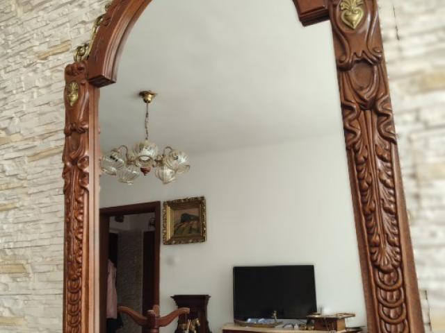 Consola vintage mobila de colectie antichitati