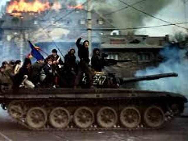 Poster vintage decoratiuni de colectie galerie antichitati, canvas  Revolutia 1989