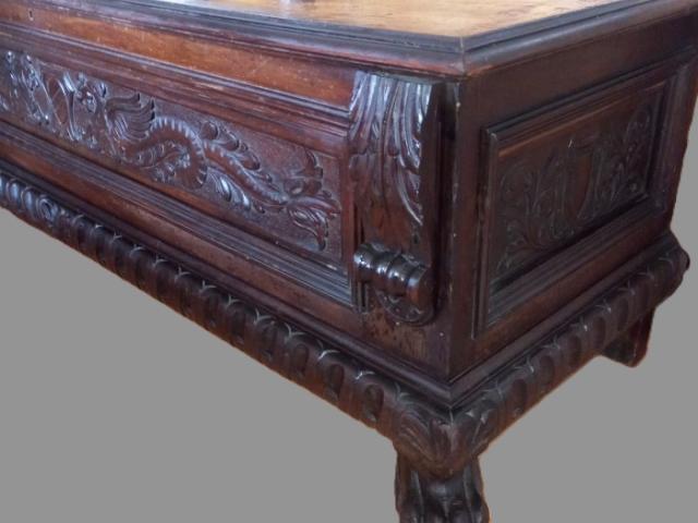 Lada florentina mobilier de epoca, colectie vintage antichitati