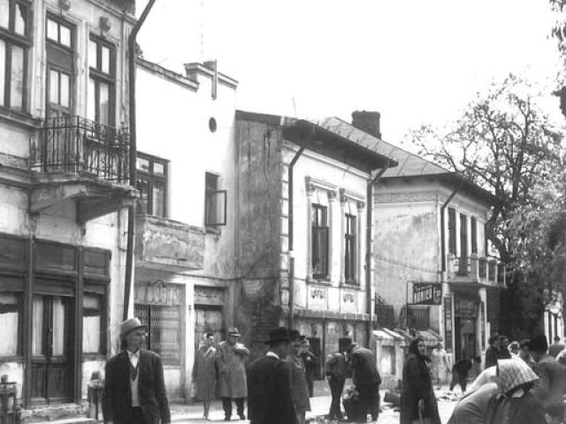 Tablouri vintage decoratiuni de epoca obiecte de colectie antichitati