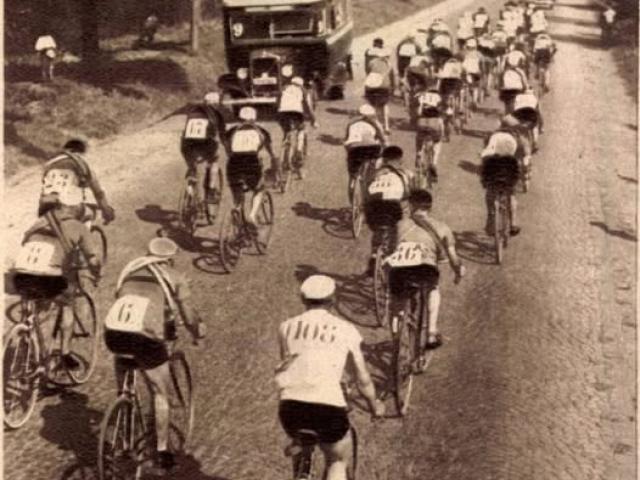 Tablou canvas vintage decoratiuni de epoca obiecte de colectie antichitati