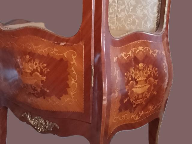 Dulap vitrina vintage mobilier de colectie mobila de epoca antichitati