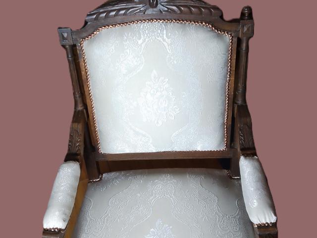 Fotoliu Renastere vintage mobilier de colectie mobila de epoca antichitati