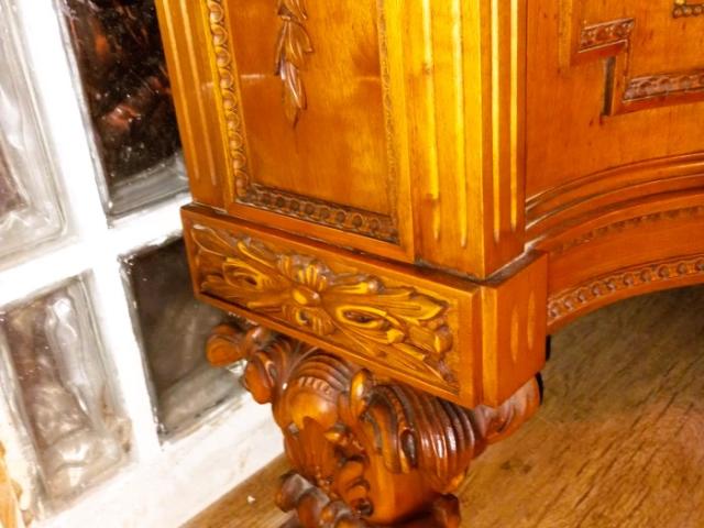 Vitrina Renastere vintage mobilier de epoca mobila de colectie antichitati