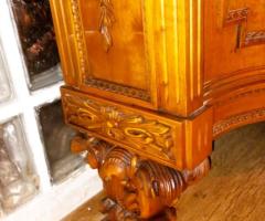 Vitrina Renastere vintage mobilier de epoca mobila de colectie antichitati