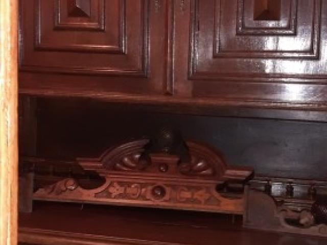 Credent Renastere vintage mobilier de epoca mobila de colectie antichitati