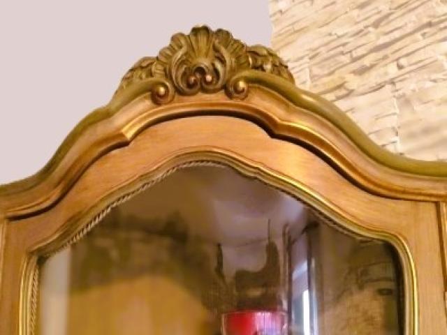 Vitrina colt mobila antica vintage retro mobilier de epoca antichitati,