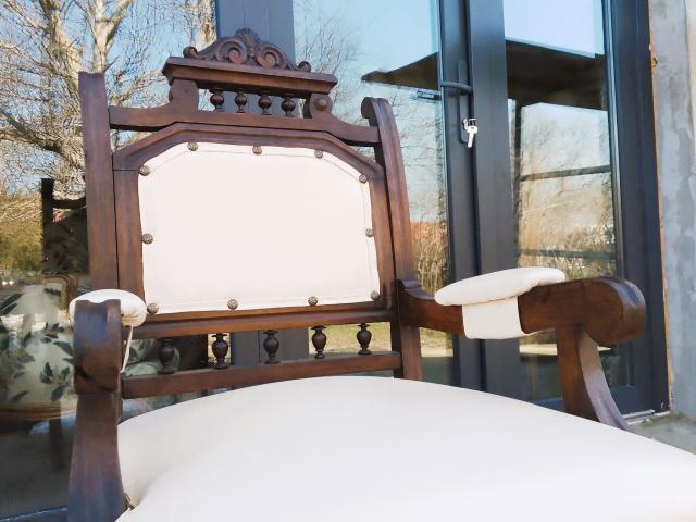 Jilt mobilier de epoca colectie mobila antica vintage retro antichitati