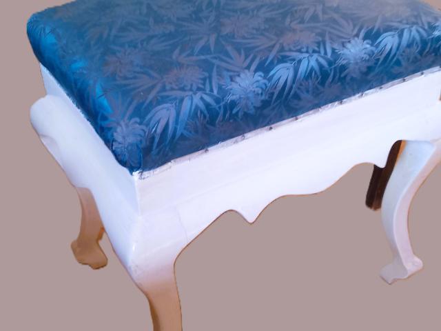 Taburet mobilier de epoca colectie mobila antica vintage retro antichitati,