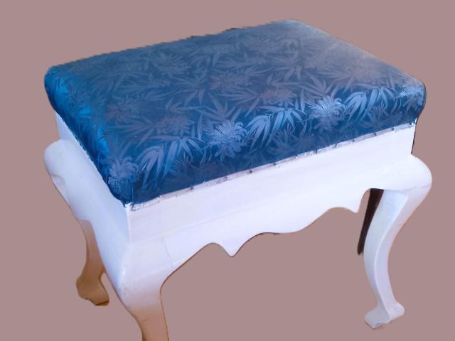 Taburet mobilier de epoca colectie mobila antica vintage retro antichitati,