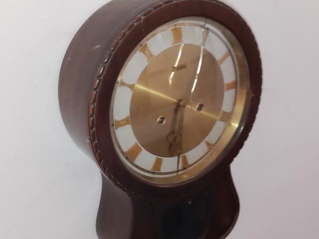 Ceas mecanic decoratiuni rustice antice vintage retro obiecte de colectie antichitati,