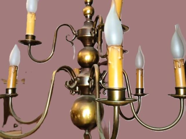 Candelabru clasic  vintage mobilier de epoca mobila de colectie antichitati