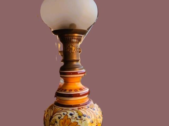 Lampa maiolica  vintage mobilier de epoca mobila de colectie antichitati
