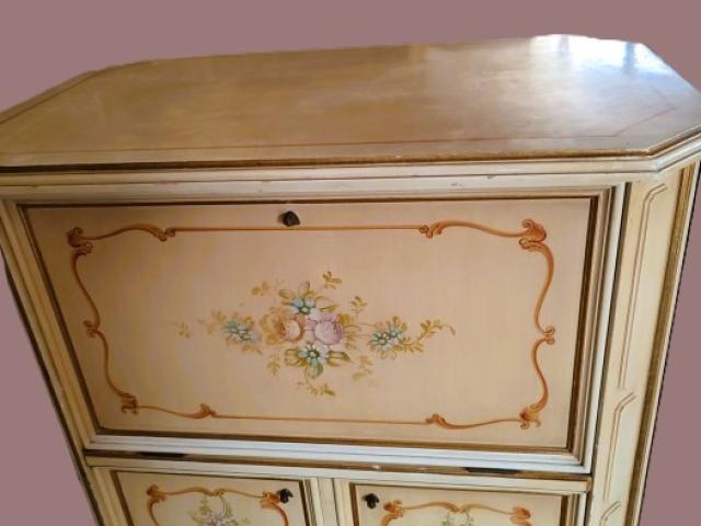 Comoda vintage antica mobilier de epoca mobila de colectie antichitati