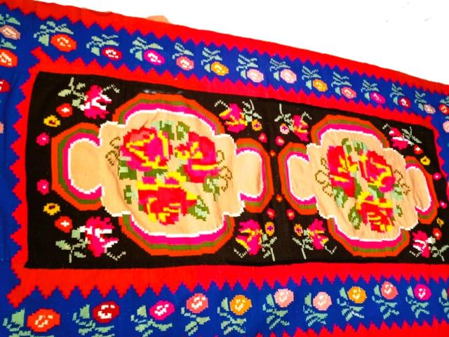 Covor lana taranesc vintage antic mobilier de epoca obiecte traditionale antichitati