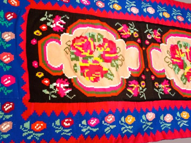 Covor lana taranesc vintage antic mobilier de epoca obiecte traditionale antichitati