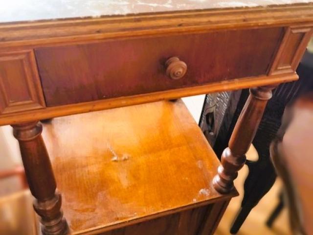 Noptiera antica vintage mobilier de epoca mobila de colectie retro antichitati