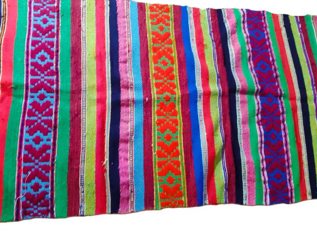 Carpeta lana taraneasca vintage antic piese de epoca obiecte traditionale antichitati