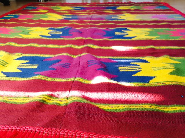 Covor lana taranesc vintage antic piese de epoca obiecte rustice traditionale antichitati