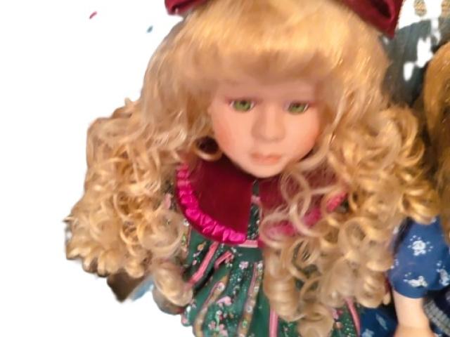 Păpușa antica vintage decoratiuni de epoca obiecte de epoca