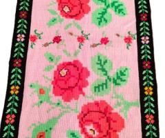 Covor lana taranesc vintage antic piese de epoca obiecte rustice traditionale antichitati