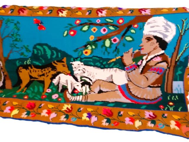 Covor lana taranesc vintage antic piese de epoca obiecte rustice traditionale antichitati