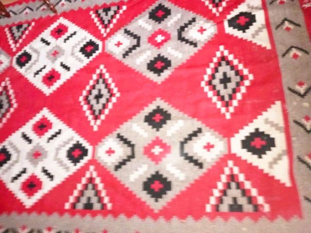 Covor lana taranesc vintage antic piese de epoca obiecte rustice traditionale antichitati