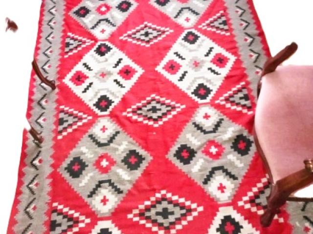 Covor lana taranesc vintage antic piese de epoca obiecte rustice traditionale antichitati