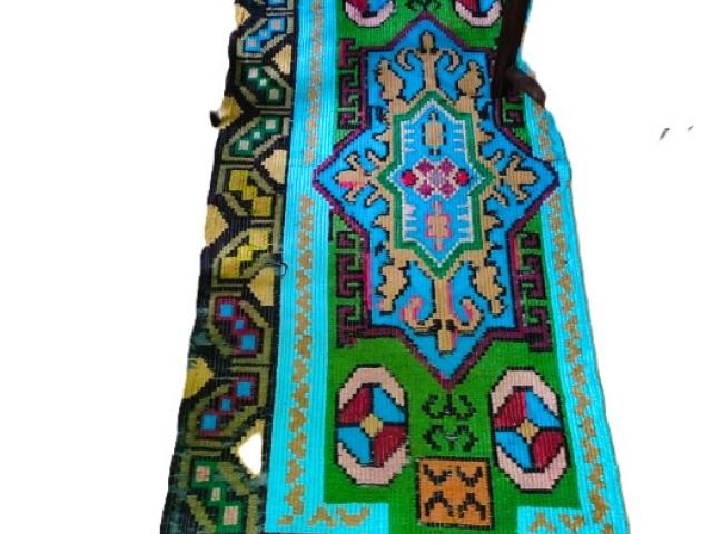 Covor lana taranesc vintage antic piese de epoca obiecte rustice traditionale antichitati