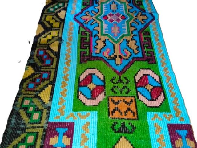 Covor lana taranesc vintage antic piese de epoca obiecte rustice traditionale antichitati