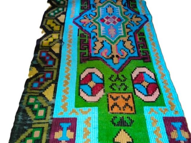 Covor lana taranesc vintage antic piese de epoca obiecte rustice traditionale antichitati