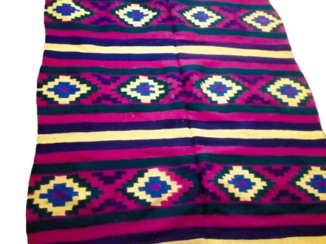 Covor lana taranesc vintage antic piese de epoca obiecte rustice traditionale antichitati