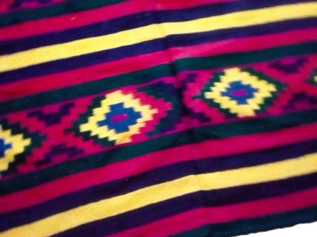 Covor lana taranesc vintage antic piese de epoca obiecte rustice traditionale antichitati