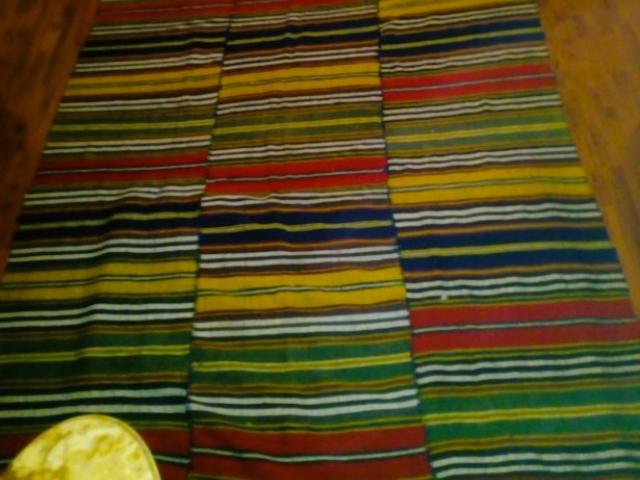Covor lana taranesc vintage antic piese de epoca obiecte rustice traditionale antichitati