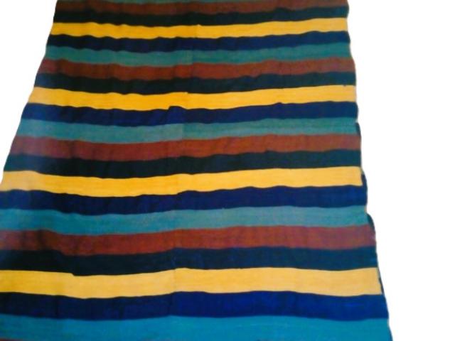 Covor lana taranesc vintage antic piese de epoca obiecte rustice traditionale antichitati