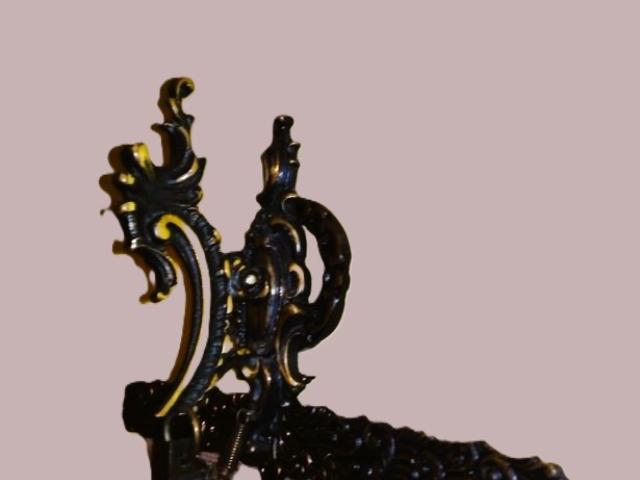 Clopotel cu stindard vintage decoratiuni de epoca obiecte de colectie antichitati