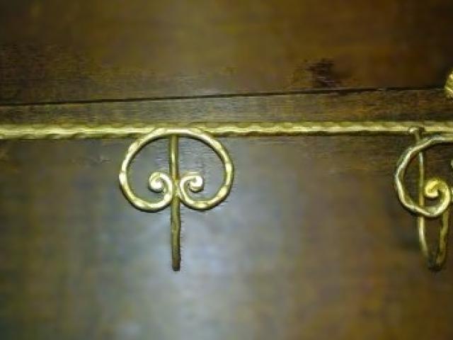 Cuier vintage mobila veche de epoca mobilier antic retro antichitati