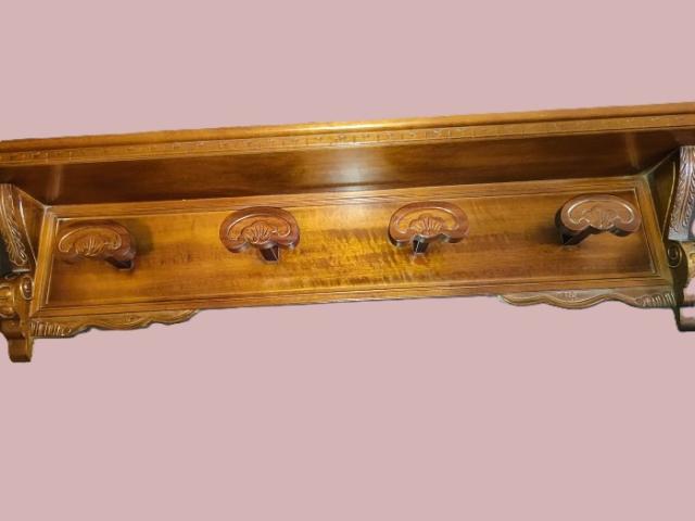 Cuier Renastere vintage mobila veche de epoca mobilier antic retro antichitati