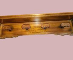 Cuier Renastere vintage mobila veche de epoca mobilier antic retro antichitati