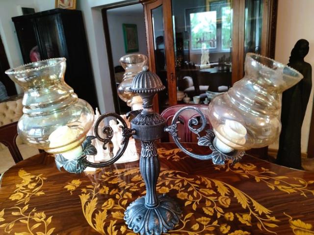 Veioza vintage retro obiecte de epoca decoratiuni antice vintage retro antichitati