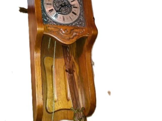 Ceas pendul vintage decoratiuni antice retro mobila de colectie antichitati