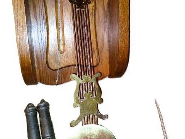 Ceas pendul vintage decoratiuni antice retro mobila de colectie antichitati