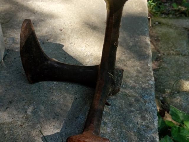 Cal cizmar Naftanaila  vintage obiecte de colectie gradina decor rustic foisor