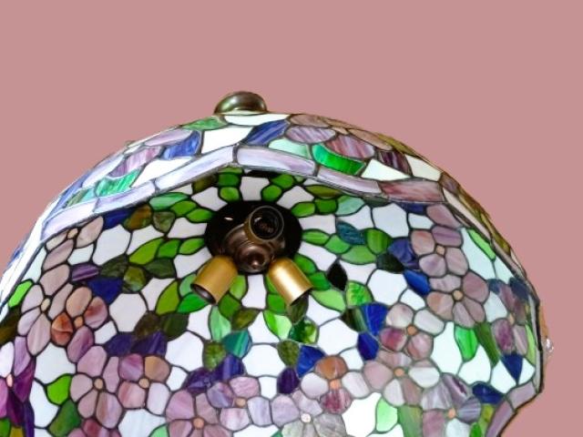 Lampa Tiffany iluminat vintage de epoca  mobila antica de colectie