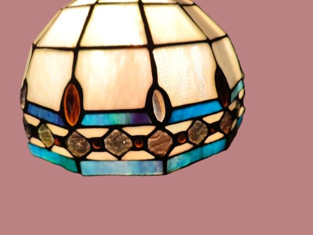 Veioza Tiffanny iluminat vintage retro decoratiuni antice de colectie